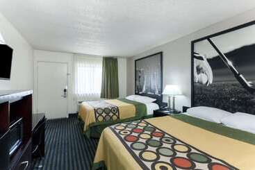 Super 8 By Wyndham San Diego Hotel Circle