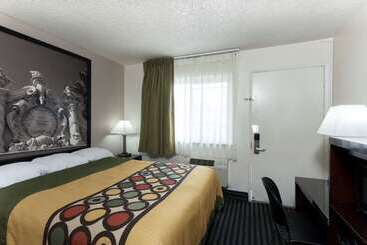 Super 8 By Wyndham San Diego Hotel Circle