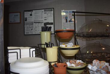 Surestay Hotel By Best Western Brunswick