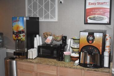 Surestay Hotel By Best Western Brunswick