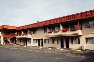هتل The Durango Lodge