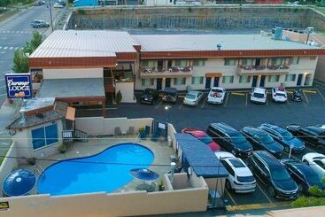 هتل The Durango Lodge