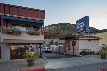 هتل The Durango Lodge