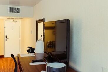 هتل The Durango Lodge