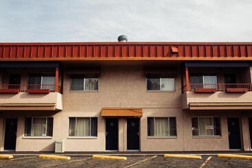 هتل The Durango Lodge
