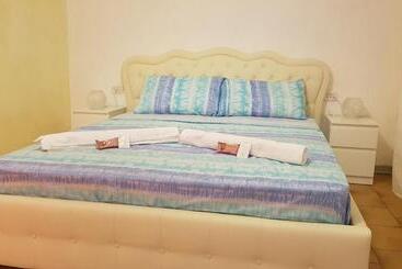 تختخواب و صبحانه Bed Rho Fiera   Milano Galeazzi