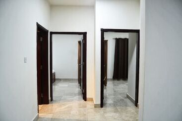 هتل Baiti Furnished Apartments