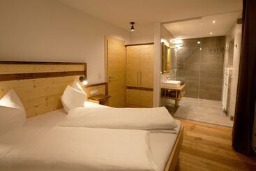 Palazi Apartments Und Spa