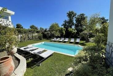 پانسیون Villa Louiserose