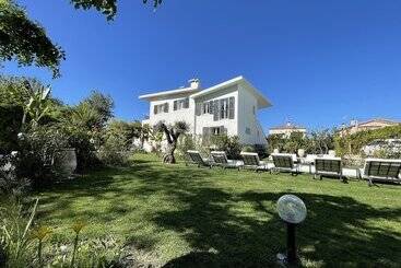 پانسیون Villa Louiserose