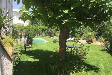 پانسیون Villa Louiserose
