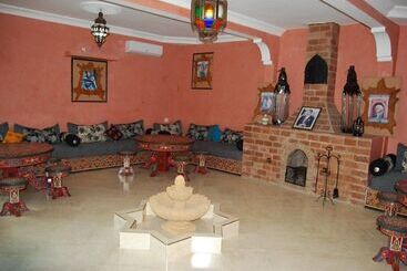 Riad Les Jardins Mabrouk