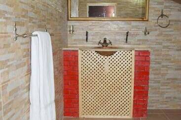Riad Les Jardins Mabrouk