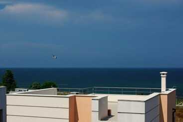 Seagarden Villa Resort