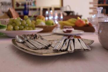 تختخواب و صبحانه Casale Santilli
