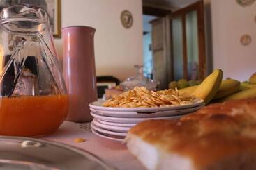 تختخواب و صبحانه Casale Santilli