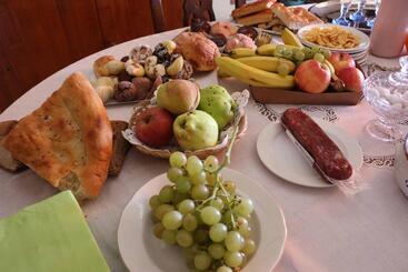 تختخواب و صبحانه Casale Santilli