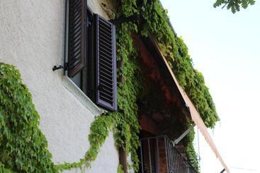 تختخواب و صبحانه Casale Santilli