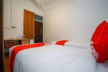 هتل Oyo 1844 Bravo Residence