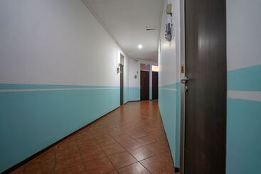 هتل Oyo 1844 Bravo Residence