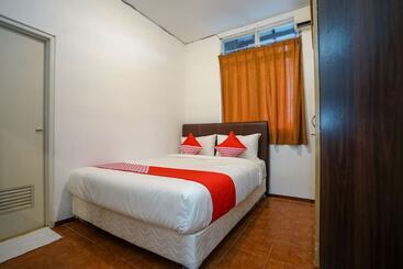 هتل Oyo 1844 Bravo Residence