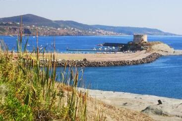 تختخواب و صبحانه R&b Mediterraneo