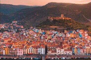 تختخواب و صبحانه R&b Mediterraneo