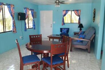 هتل Barefoot Beach Belize