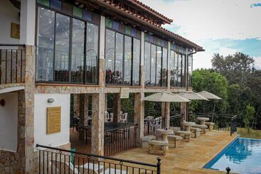 هتل Campestre Ataraxia Barichara