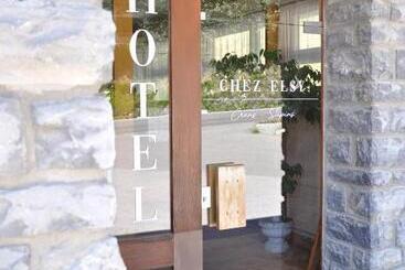 هتل Hôtel Historique Chez Elsy   Crans Sapins