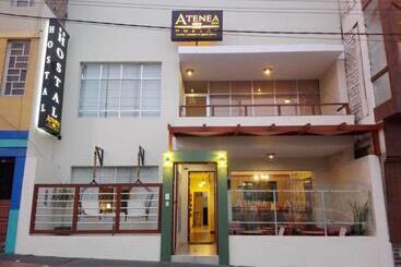 پانسیون Hostal Atenea