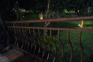Airport Side Hotel Entebbe