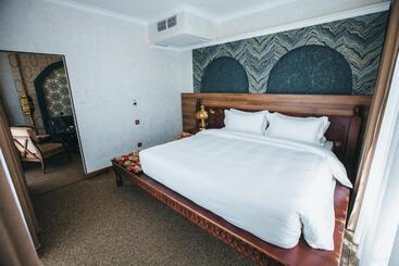 هتل Jannat Resort Osh