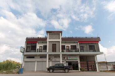 酒店 Reddoorz Near Robinsons North Tacloban