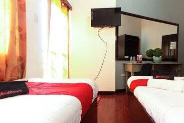 酒店 Reddoorz Near Robinsons North Tacloban