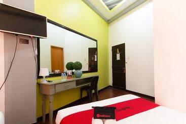 酒店 Reddoorz Near Robinsons North Tacloban