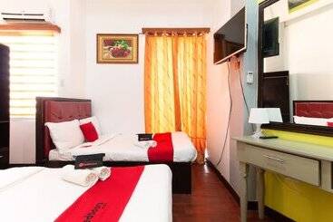 酒店 Reddoorz Near Robinsons North Tacloban