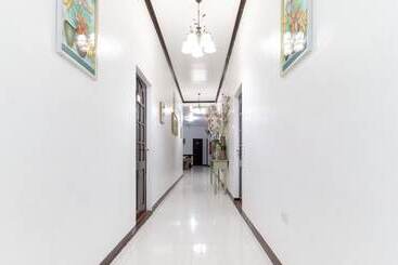 酒店 Reddoorz Near Robinsons North Tacloban
