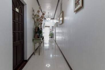酒店 Reddoorz Near Robinsons North Tacloban