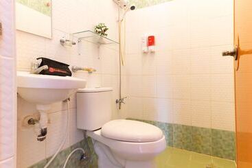 酒店 Reddoorz Near Robinsons North Tacloban