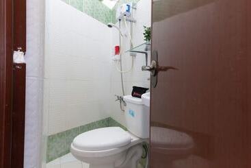 酒店 Reddoorz Near Robinsons North Tacloban