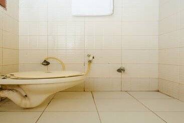 Spot On 61149 Hotel Sivanthi