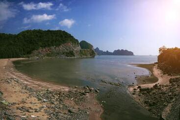 هتل Gieng Ngoc