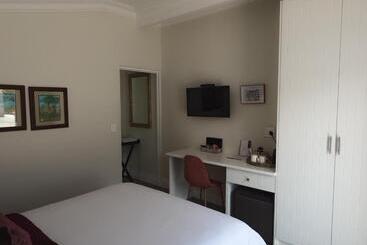پانسیون Thyme Wellness Spa And Guesthouse