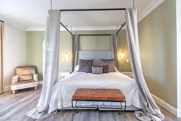 پانسیون Thyme Wellness Spa And Guesthouse