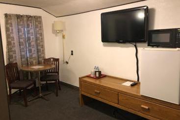 هاستل Hilltop Lodge And Cabins