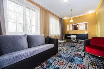 Amsterdam Plaza Hotel & Spa
