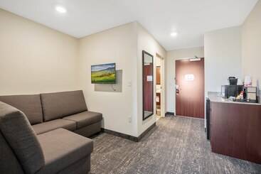 Cobblestone Hotel & Suites   Austin