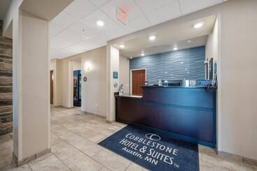 Cobblestone Hotel & Suites   Austin