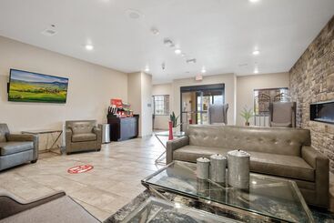 Cobblestone Hotel & Suites   Austin